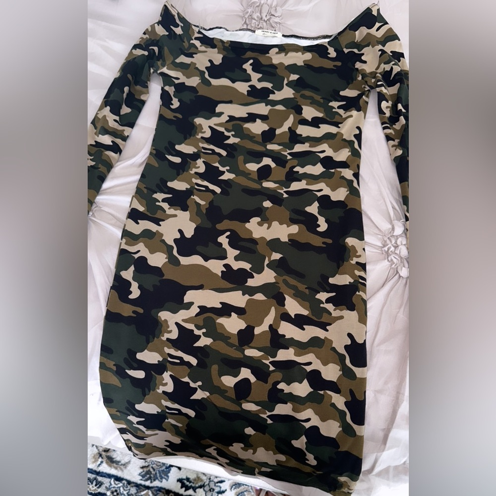 Off the shoulder camo midi dress